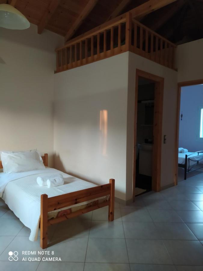 Ozena Countryside Apartment Vromonérion Dış mekan fotoğraf